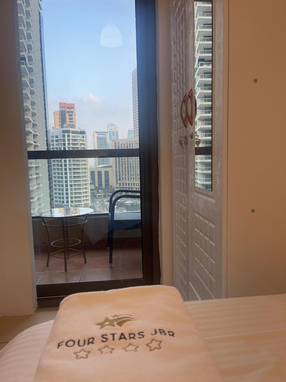 Hotel Four Stars Dubai Marina Jbr Exterior foto