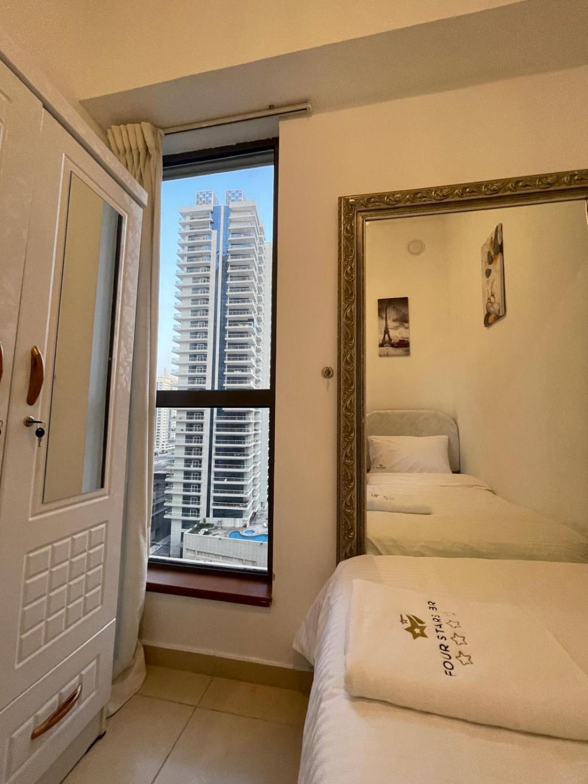 Hotel Four Stars Dubai Marina Jbr Exterior foto
