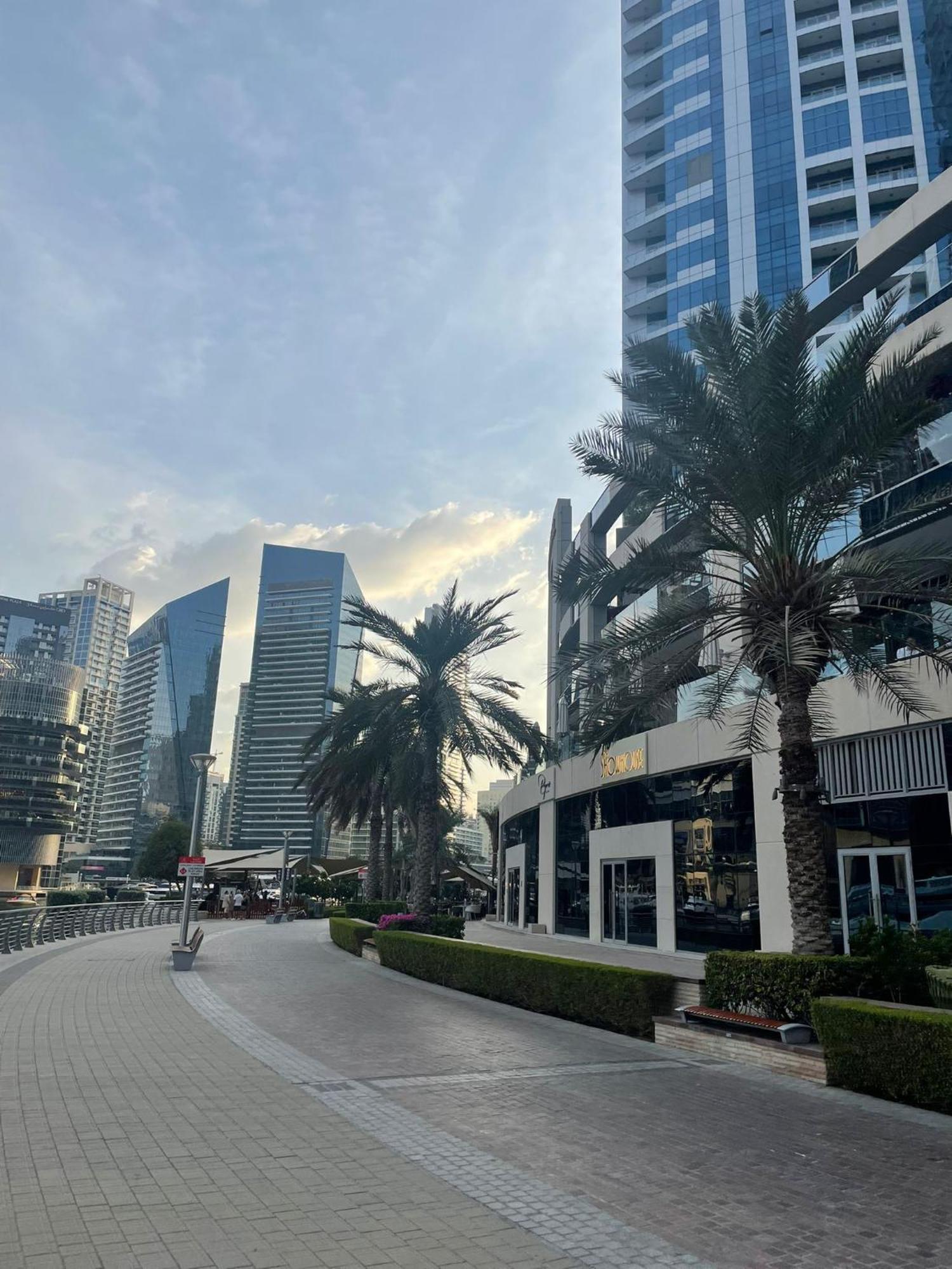 Hotel Four Stars Dubai Marina Jbr Exterior foto