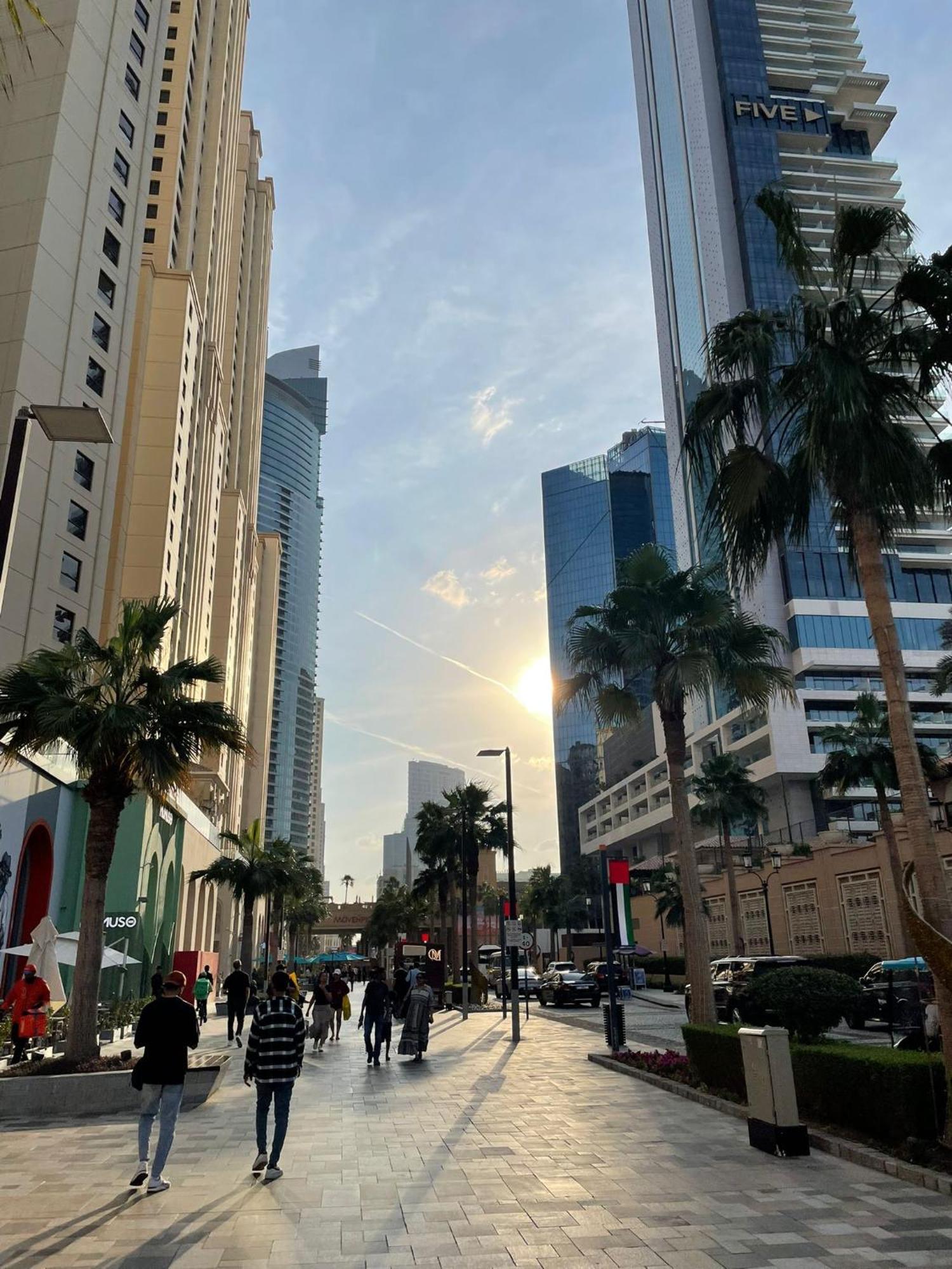 Hotel Four Stars Dubai Marina Jbr Exterior foto