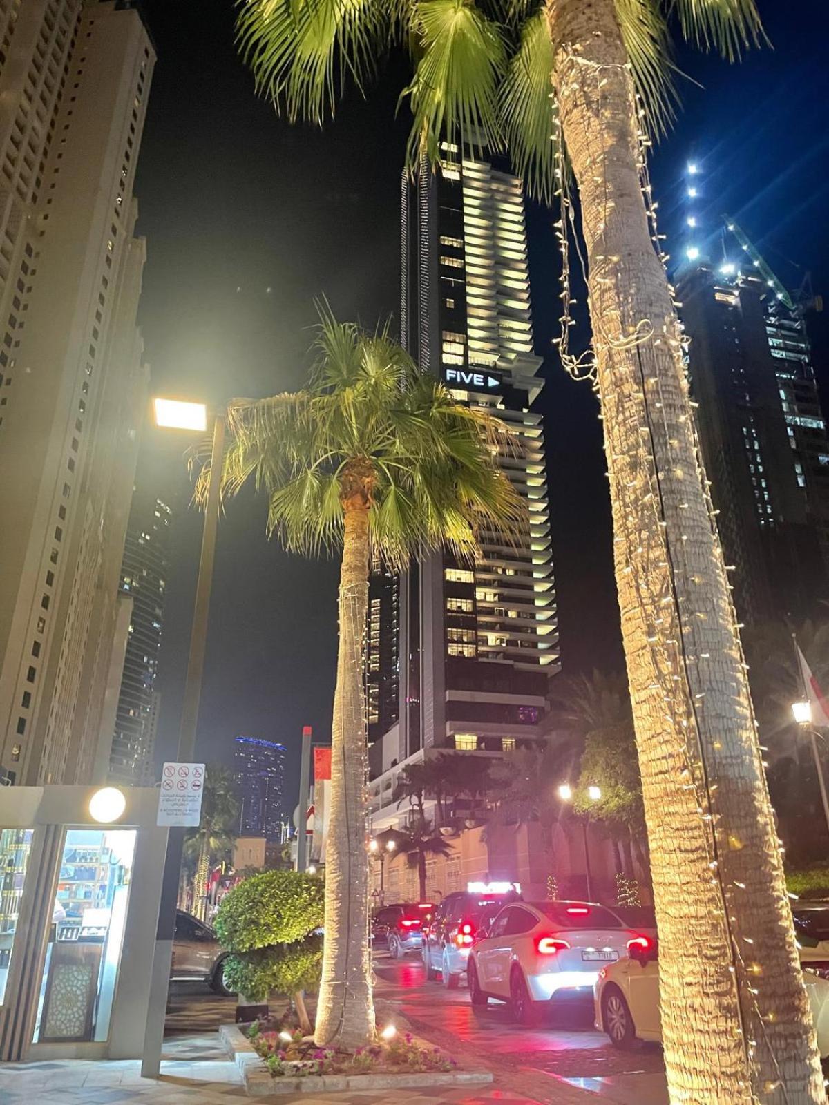 Hotel Four Stars Dubai Marina Jbr Exterior foto